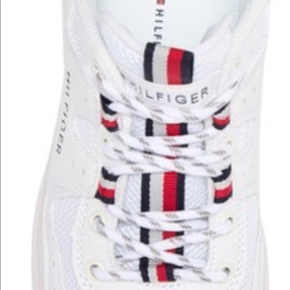 Tommy Hilfiger Corio Sneaker - Picture 4 of 5